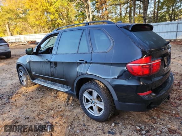 ✅ 2011 BMW X5 35d • VIN: 5UXZW0C54BL661981 • Lot: 91132975. Wystawiony na Copart z przebiegiem Nie podano. Bezpłatny archiwum sprzedaży aukcyjnych z USA i szczegółowy raport historii pojazdu na DreamBid. Zdjęcie 2.