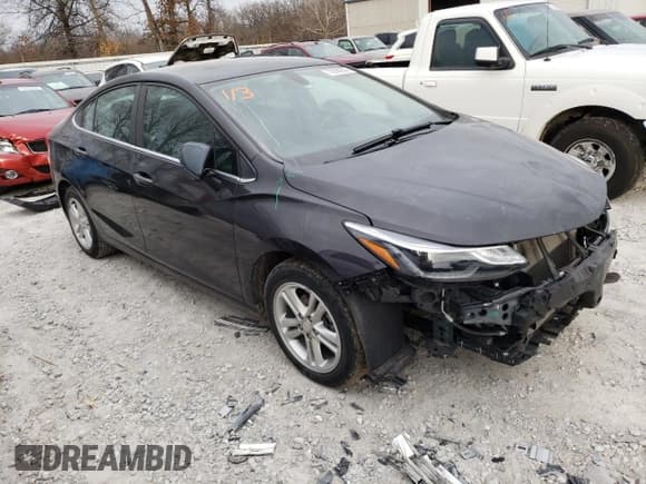 ✅ 2017 Chevrolet Cruze LT • VIN: 1G1BE5SM1H7225224 • Lot: 72656232. Wystawiony na Copart z przebiegiem 95 541 mil. Bezpłatny archiwum sprzedaży aukcyjnych z USA i szczegółowy raport historii pojazdu na DreamBid. Zdjęcie 4.