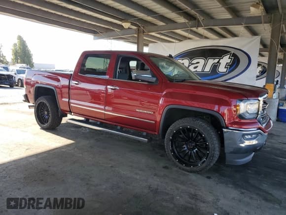 ✅ 2018 GMC Sierra 1500 SLT • VIN: 3GTP1NEC8JG495198 • Lot: 81236235. Wystawiony na Copart z przebiegiem 71 039 mil. Bezpłatny archiwum sprzedaży aukcyjnych z USA i szczegółowy raport historii pojazdu na DreamBid. Zdjęcie 4.