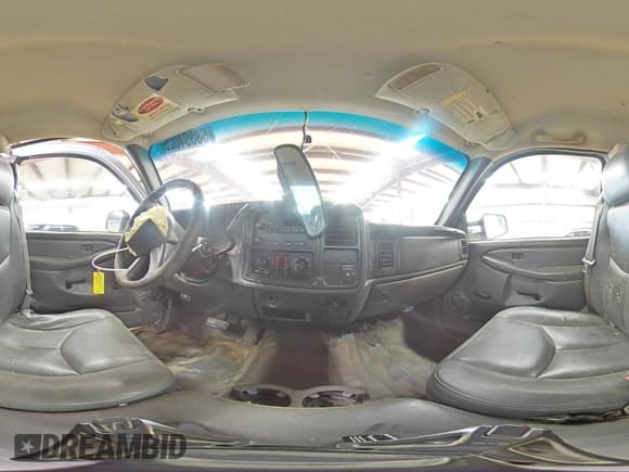 ✅ 2003 GMC Sierra 1500 • VIN: 1GTEC19TX3E326007 • Лот: 58394025. Опубликован ранее на Copart с пробегом Не указан. Бесплатный доступ к архиву аукционных продаж из США и подробный отчёт об истории автомобиля на DreamBid. Изображение 14.