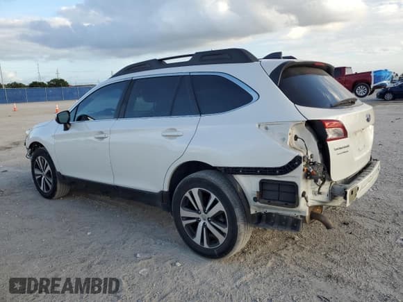 ✅ 2018 Subaru Outback Limited • VIN: 4S4BSANC1J3213837 • Lot: 91585025. Listed on Copart with 47,094 mi. Free auction sales archive from the USA and detailed vehicle history report at DreamBid. Image 2.