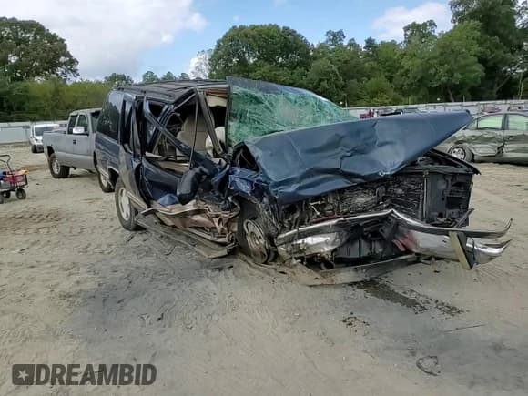 ✅ 1998 GMC Yukon • VIN: 1GKEK13R8WJ722890 • Lot: 72904114. Listed on Copart with 243,711 mi. Free auction sales archive from the USA and detailed vehicle history report at DreamBid. Image 12.