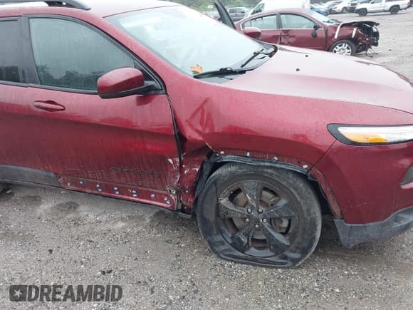 ✅ 2018 Jeep Cherokee Limited • VIN: 1C4PJMDB1JD603368 • Lot: 43036101. Wystawiony na IAAI z przebiegiem 63 231 mil. Bezpłatny archiwum sprzedaży aukcyjnych z USA i szczegółowy raport historii pojazdu na DreamBid. Zdjęcie 6.