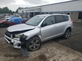 ✅ 2009 Toyota RAV4 Sport • VIN: JTMZK32V69D000893 • Лот: 58025005. Опубликован ранее на Copart с пробегом 138 363 миль. Бесплатный доступ к архиву аукционных продаж из США и подробный отчёт об истории автомобиля на DreamBid. Изображение 1.