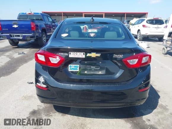 ✅ 2018 Chevrolet Cruze LS • VIN: 1G1BC5SM0J7145327 • Лот: 43143116. Опубликован ранее на IAAI с пробегом 224 991 миль. Бесплатный доступ к архиву аукционных продаж из США и подробный отчёт об истории автомобиля на DreamBid. Изображение 16.
