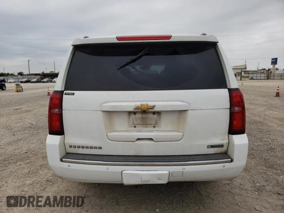 ✅ 2017 Chevrolet Suburban Premier • VIN: 1GNSCJKC1HR383815 • Lot: 75526494. Wystawiony na Copart z przebiegiem 124 147 mil. Bezpłatny archiwum sprzedaży aukcyjnych z USA i szczegółowy raport historii pojazdu na DreamBid. Zdjęcie 6.
