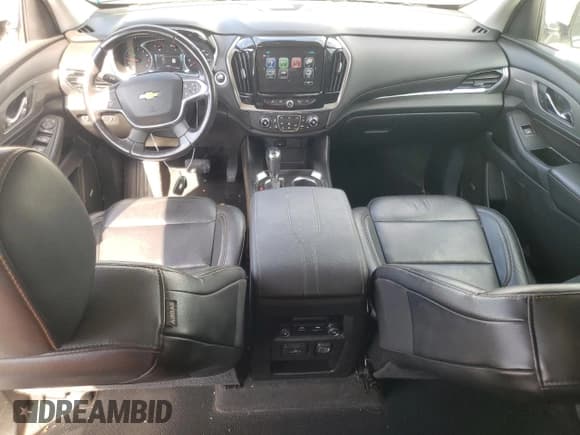 ✅ 2019 Chevrolet Traverse RS • VIN: 1GNERJKX3KJ101453 • Lot: 74306184. Wystawiony na Copart z przebiegiem 141 951 mil. Bezpłatny archiwum sprzedaży aukcyjnych z USA i szczegółowy raport historii pojazdu na DreamBid. Zdjęcie 8.