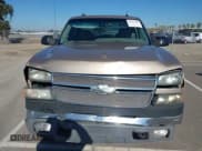 ✅ 2005 Chevrolet Silverado 2500HD LT • VIN: 1GCHK23215F881768 • Lot: 43517833. Listed on IAAI with 232,626 mi. Free auction sales archive from the USA and detailed vehicle history report at DreamBid. Image 12.