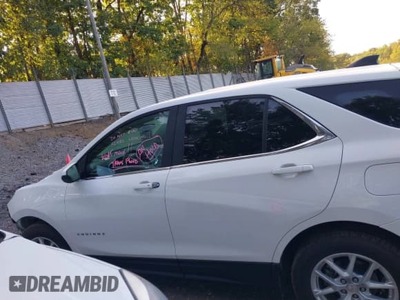 ✅ 2023 Chevrolet Equinox LT • VIN: 3GNAXUEG9PS163110 • Lot: 43185338. Listed on IAAI with 39,621 mi. Free auction sales archive from the USA and detailed vehicle history report at DreamBid. Image 15.