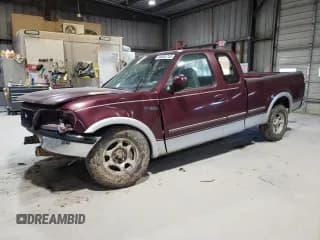 ✅ 1997 Ford F-150 XL • VIN: 1FTEX17L4VNB66880 • Lot: 46084745. Wystawiony na Copart z przebiegiem 224 185 mil. Bezpłatny archiwum sprzedaży aukcyjnych z USA i szczegółowy raport historii pojazdu na DreamBid. Zdjęcie 1.