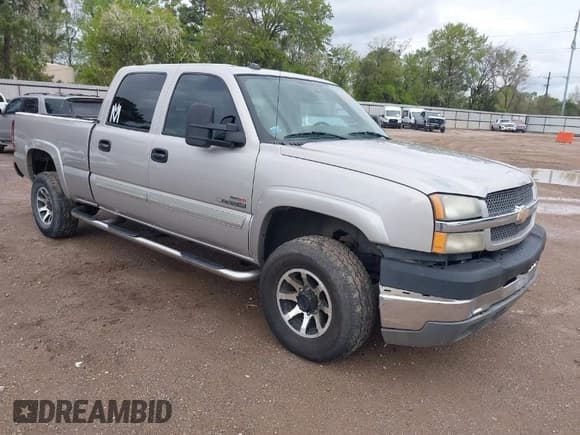 ✅ 2004 Chevrolet Silverado 2500HD LS • VIN: 1GCHC23244F228363 • Лот: 41906803. Опубликован ранее на IAAI с пробегом 270 983 миль. Бесплатный доступ к архиву аукционных продаж из США и подробный отчёт об истории автомобиля на DreamBid. Изображение 1.