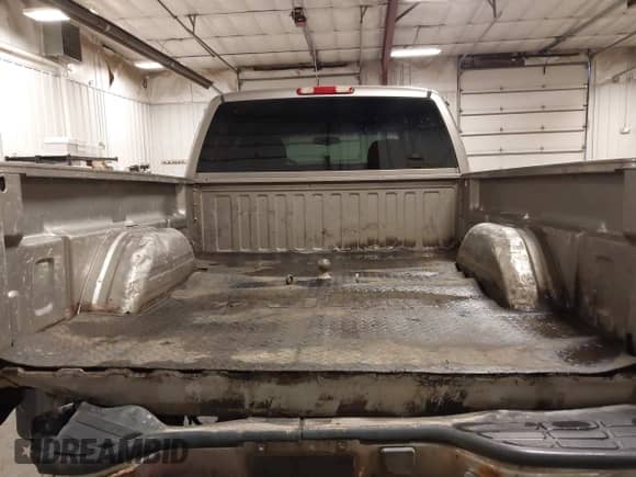 2001 Chevrolet Silverado 2500 с VIN 1GCGK29U81Z176821, выставлен на аукционе IAAI как лот 43497021 с пробегом 215 331 миль миль и . История ставок и продаж доступна на DreamBid. Изображение 18.