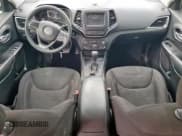 ✅ 2019 Jeep Cherokee Latitude • VIN: 1C4PJLCBXKD326541 • Lot: 93253775. Wystawiony na Copart z przebiegiem 119 873 mil. Bezpłatny archiwum sprzedaży aukcyjnych z USA i szczegółowy raport historii pojazdu na DreamBid. Zdjęcie 8.