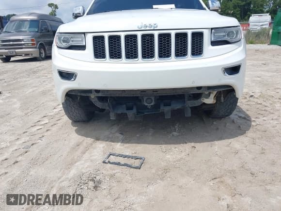 ✅ 2015 Jeep Grand Cherokee • VIN: 1C4RJEJM8FC674648 • Lot: 42785823. Listed on IAAI with 207,084 mi. Free auction sales archive from the USA and detailed vehicle history report at DreamBid. Image 6.