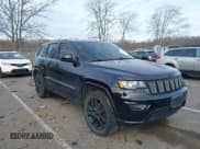 ✅ 2018 Jeep Grand Cherokee Altitude • VIN: 1C4RJFAG2JC469450 • Lot: 43899678. Wystawiony na IAAI z przebiegiem 78 954 mil. Bezpłatny archiwum sprzedaży aukcyjnych z USA i szczegółowy raport historii pojazdu na DreamBid. Zdjęcie 1.