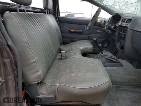 ✅ 1995 Nissan Frontier XE • VIN: 1N6SD11Y2SC308065 • Lot: 45282595. Listed on Copart with 51,994 mi. Free auction sales archive from the USA and detailed vehicle history report at DreamBid. Image 7.