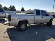 ✅ 2004 Chevrolet Silverado 1500 Z71 • VIN: 2GCEK19T841219382 • Лот: 84724515. Опубликован ранее на Copart с пробегом 274 836 миль. Бесплатный доступ к архиву аукционных продаж из США и подробный отчёт об истории автомобиля на DreamBid. Изображение 3.