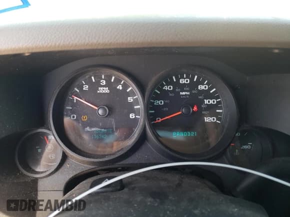 ✅ 2010 Chevrolet Silverado 1500 Work Truck • VIN: 1GCPCPEX7AZ174312 • Lot: 53275205. Listed on Copart with 136,342 mi. Free auction sales archive from the USA and detailed vehicle history report at DreamBid. Image 9.