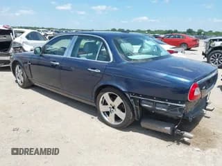 ✅ 2009 Jaguar XJ Series XJ8 • VIN: SAJWA71B49SH31116 • Lot: 42619441. Wystawiony na IAAI z przebiegiem 55 350 mil. Bezpłatny archiwum sprzedaży aukcyjnych z USA i szczegółowy raport historii pojazdu na DreamBid. Zdjęcie 3.