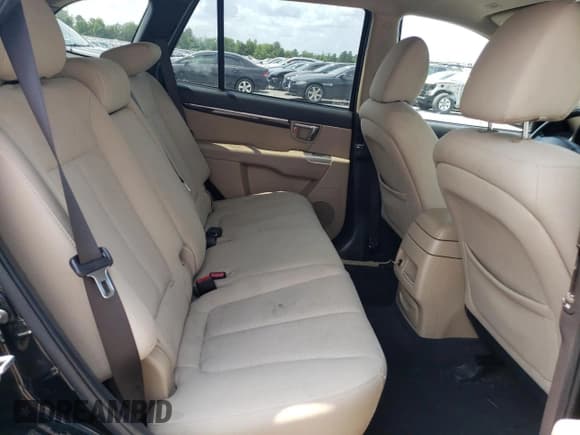 ✅ 2012 Hyundai Santa Fe GLS • VIN: 5XYZGDAB7CG110391 • Lot: 65414174. Listed on Copart with 149,298 mi. Free auction sales archive from the USA and detailed vehicle history report at DreamBid. Image 11.