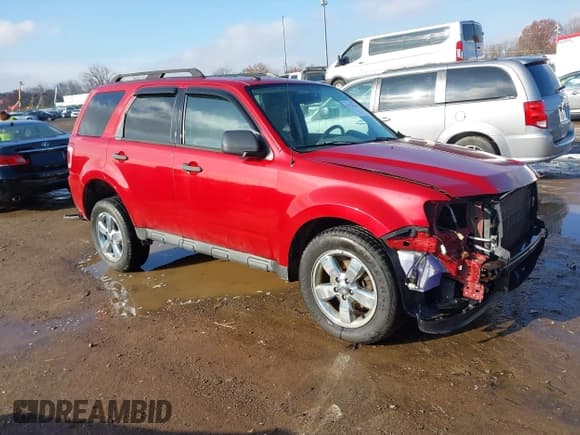 ✅ 2010 Ford Escape XLT • VIN: 1FMCU9DG8AKC24907 • Lot: 43733136. Wystawiony na IAAI z przebiegiem 72 515 mil. Bezpłatny archiwum sprzedaży aukcyjnych z USA i szczegółowy raport historii pojazdu na DreamBid. Zdjęcie 1.