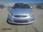 2014 Hyundai Accent GLS z VIN KMHCT4AE9EU645750, wystawiony jako Copart lot #82669975 z przebiegiem 209 682 mil mil oraz Czysty tytuł • Clean title. Historia ofert i sprzedaży dostępna na DreamBid. Obrazek 5.