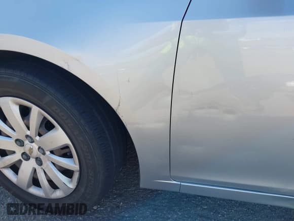 ✅ 2011 Chevrolet Cruze LS • VIN: 1G1PD5SH1B7194124 • Lot: 43351964. Wystawiony na IAAI z przebiegiem 193 314 mil. Bezpłatny archiwum sprzedaży aukcyjnych z USA i szczegółowy raport historii pojazdu na DreamBid. Zdjęcie 6.