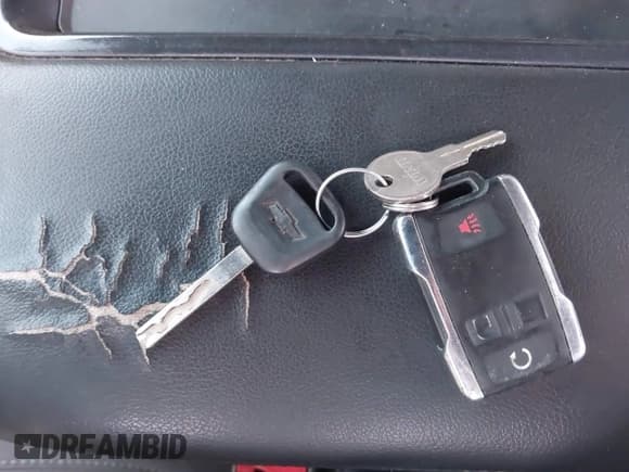 ✅ 2014 Chevrolet Silverado 1500 LTZ • VIN: 3GCUKSECXEG426159 • Лот: 43580853. Опубликован ранее на IAAI с пробегом 185 867 миль. Бесплатный доступ к архиву аукционных продаж из США и подробный отчёт об истории автомобиля на DreamBid. Изображение 11.