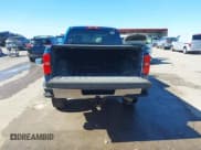 ✅ 2017 Chevrolet Silverado 2500HD Work Truck • VIN: 1GC2KUEG2HZ265185 • Lot: 40536435. Wystawiony na IAAI z przebiegiem 189 379 mil. Bezpłatny archiwum sprzedaży aukcyjnych z USA i szczegółowy raport historii pojazdu na DreamBid. Zdjęcie 19.