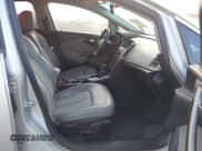 ✅ 2013 Buick Verano • VIN: 1G4PP5SK6D4171741 • Lot: 43497170. Wystawiony na IAAI z przebiegiem 78 045 mil. Bezpłatny archiwum sprzedaży aukcyjnych z USA i szczegółowy raport historii pojazdu na DreamBid. Zdjęcie 5.