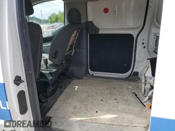 ✅ 2016 Nissan NV200 S • VIN: 3N6CM0KN1GK699181 • Lot: 68268995. Listed on Copart with 122,302 mi. Free auction sales archive from the USA and detailed vehicle history report at DreamBid. Image 10.