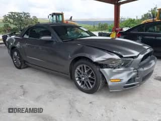 2014 Ford Mustang V6 с VIN 1ZVBP8EM7E5246694, выставлен на аукционе IAAI как лот 43213482 с пробегом 204 803 миль миль и . История ставок и продаж доступна на DreamBid. Изображение 1.