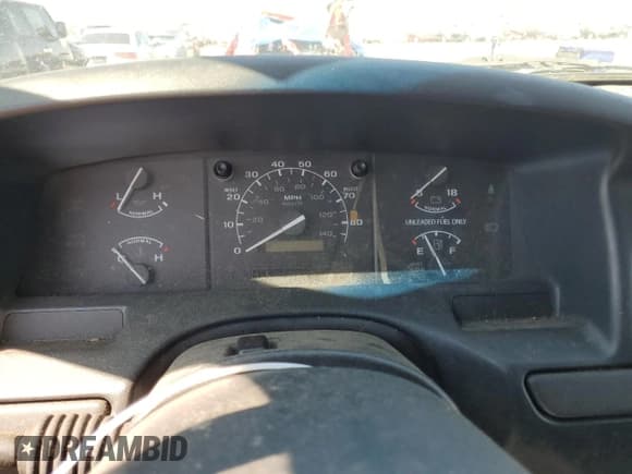 ✅ 1992 Ford F-150 • VIN: 1FTDF15Y6NNA72948 • Lot: 70535984. Wystawiony na Copart z przebiegiem Nie podano. Bezpłatny archiwum sprzedaży aukcyjnych z USA i szczegółowy raport historii pojazdu na DreamBid. Zdjęcie 9.