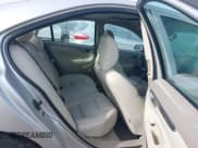 ✅ 2009 Volvo S60 2.5T • VIN: YV1RS592892726932 • Lot: 42208785. Wystawiony na IAAI z przebiegiem 90 489 mil. Bezpłatny archiwum sprzedaży aukcyjnych z USA i szczegółowy raport historii pojazdu na DreamBid. Zdjęcie 8.