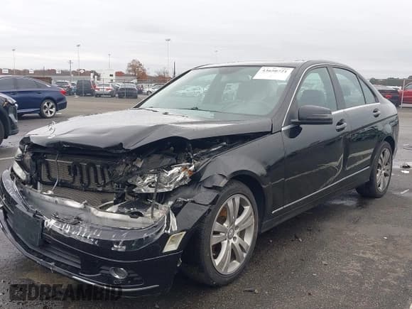 ✅ 2011 Mercedes-Benz C 300 Sport • VIN: WDDGF8BB2BR140887 • Lot: 43650721. Wystawiony na IAAI z przebiegiem 90 122 mil. Bezpłatny archiwum sprzedaży aukcyjnych z USA i szczegółowy raport historii pojazdu na DreamBid. Zdjęcie 2.