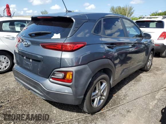 2019 Hyundai Kona SE с VIN KM8K12AA0KU244473, выставлен на аукционе Copart как лот 49158373 с пробегом 96 760 миль миль и . История ставок и продаж доступна на DreamBid. Изображение 3.