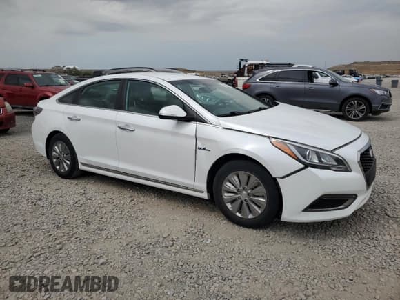 ✅ 2017 Hyundai Sonata SE • VIN: KMHE24L31HA061419 • Lot: 70518885. Listed on Copart with 70,889 mi. Free auction sales archive from the USA and detailed vehicle history report at DreamBid. Image 4.