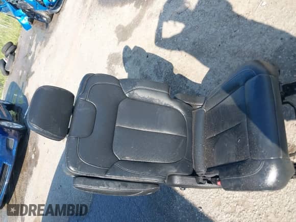 2025 Jeep Grand Cherokee Limited with VIN 1C4RJJBG5S8672323, listed as a IAAI auction lot 43060461 with 4,805 mi miles and . Bid and sale history available at DreamBid. Image 12.