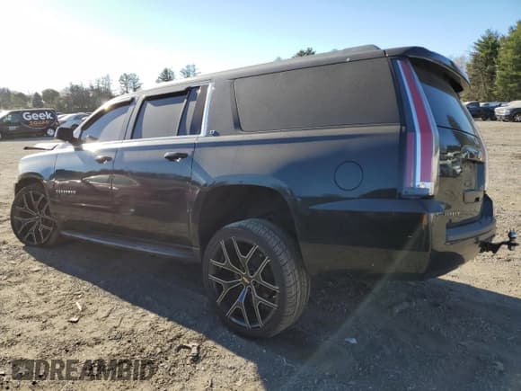 ✅ 2015 Chevrolet Suburban LT • VIN: 1GNSKJKC6FR618466 • Lot: 78692574. Wystawiony na Copart z przebiegiem 151 200 mil. Bezpłatny archiwum sprzedaży aukcyjnych z USA i szczegółowy raport historii pojazdu na DreamBid. Zdjęcie 2.