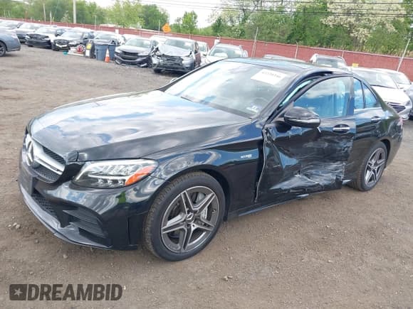 ✅ 2019 Mercedes-Benz C 43 AMG • VIN: 55SWF6EBXKU295133 • Lot: 42220346. Wystawiony na IAAI z przebiegiem 62 586 mil. Bezpłatny archiwum sprzedaży aukcyjnych z USA i szczegółowy raport historii pojazdu na DreamBid. Zdjęcie 6.