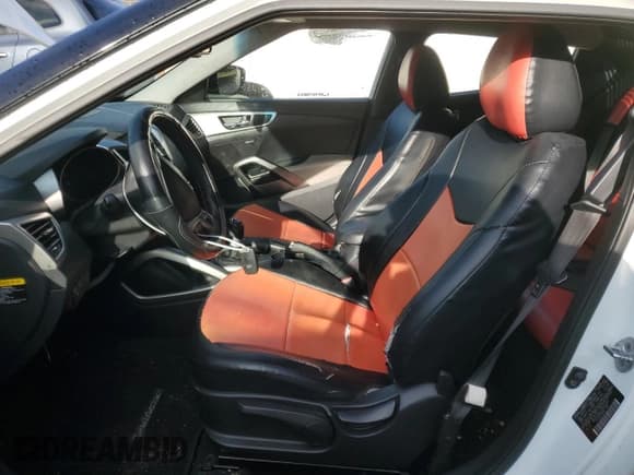 ✅ 2012 Hyundai Veloster w/Red Int • VIN: KMHTC6AD1CU023062 • Lot: 80237414. Wystawiony na Copart z przebiegiem 125 771 mil. Bezpłatny archiwum sprzedaży aukcyjnych z USA i szczegółowy raport historii pojazdu na DreamBid. Zdjęcie 7.