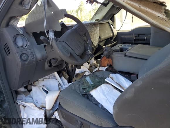 ✅ 2015 Ford F-250 XLT • VIN: 1FT7X2B68FEA85995 • Lot: 80056215. Wystawiony na Copart z przebiegiem Nie podano. Bezpłatny archiwum sprzedaży aukcyjnych z USA i szczegółowy raport historii pojazdu na DreamBid. Zdjęcie 8.