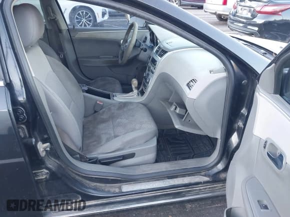 ✅ 2010 Chevrolet Malibu 1LT • VIN: 1G1ZC5EB0AF165494 • Лот: 43634023. Опубликован ранее на IAAI с пробегом 69 770 миль. Бесплатный доступ к архиву аукционных продаж из США и подробный отчёт об истории автомобиля на DreamBid. Изображение 5.