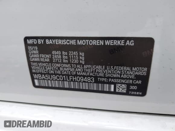 ✅ 2020 BMW 3 Series M340i xDrive • VIN: WBA5U9C01LFH09483 • Lot: 43579055. Wystawiony na IAAI z przebiegiem 26 564 mil. Bezpłatny archiwum sprzedaży aukcyjnych z USA i szczegółowy raport historii pojazdu na DreamBid. Zdjęcie 9.