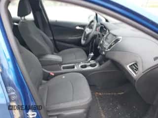 2017 Chevrolet Cruze LT с VIN 3G1BE5SM3HS569820, выставлен на аукционе IAAI как лот 42728506 с пробегом 151 925 миль миль и . История ставок и продаж доступна на DreamBid. Изображение 5.