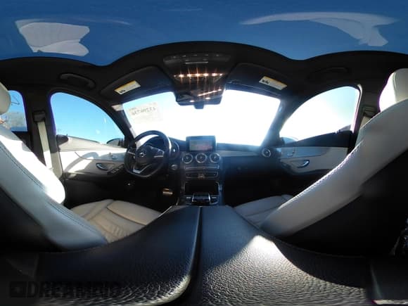 ✅ 2016 Mercedes-Benz C 450 AMG • VIN: 55SWF6EB0GU143417 • Lot: 43296736. Wystawiony na IAAI z przebiegiem 99 151 mil. Bezpłatny archiwum sprzedaży aukcyjnych z USA i szczegółowy raport historii pojazdu na DreamBid. Zdjęcie 18.