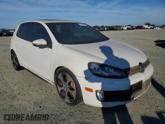 ✅ 2011 Volkswagen Golf GTI w/Sunroof PZEV • VIN: WVWED7AJ6BW314584 • Lot: 42183365. Wystawiony na Copart z przebiegiem 115 701 mil. Bezpłatny archiwum sprzedaży aukcyjnych z USA i szczegółowy raport historii pojazdu na DreamBid. Zdjęcie 4.