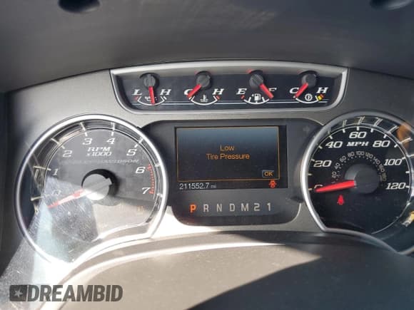 ✅ 2011 Ford F-150 Harley-Davidson • VIN: 1FTFW1E63BFC86342 • Lot: 82509365. Wystawiony na Copart z przebiegiem 211 552 mil. Bezpłatny archiwum sprzedaży aukcyjnych z USA i szczegółowy raport historii pojazdu na DreamBid. Zdjęcie 9.