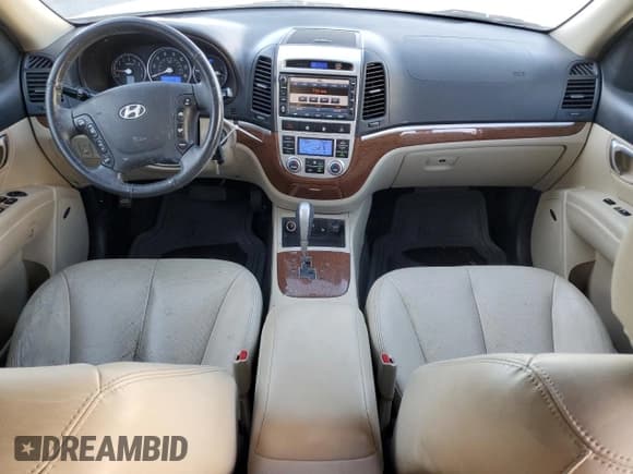 ✅ 2008 Hyundai Santa Fe SE • VIN: 5NMSH13E98H225687 • Lot: 83118894. Listed on Copart with 117,911 mi. Free auction sales archive from the USA and detailed vehicle history report at DreamBid. Image 8.