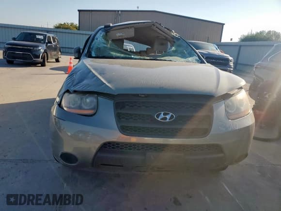 ✅ 2008 Hyundai Santa Fe GLS • VIN: 5NMSG13D18H151983 • Lot: 81994645. Listed on Copart with Not provided. Free auction sales archive from the USA and detailed vehicle history report at DreamBid. Image 5.